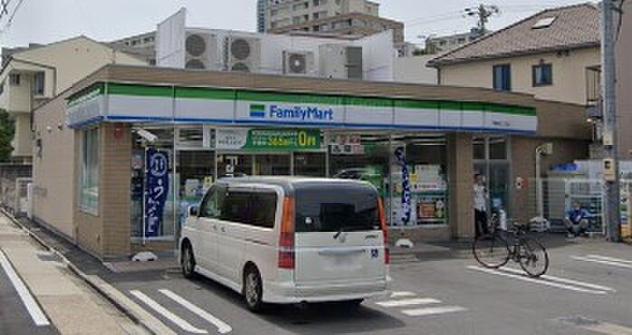 ファミリーマート
