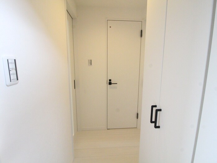 物件内観写真17　(廊下)