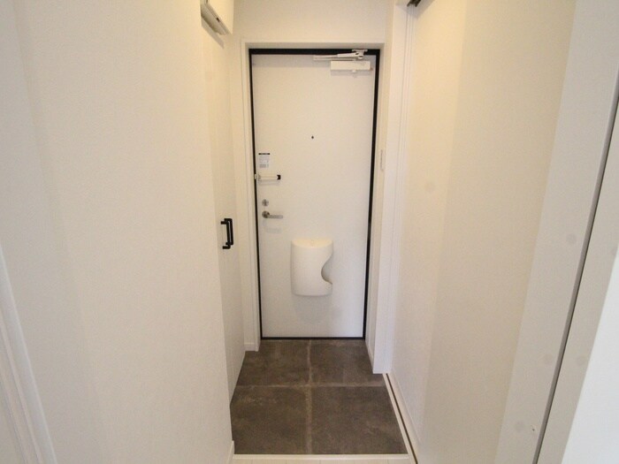 物件内観写真14　(玄関)