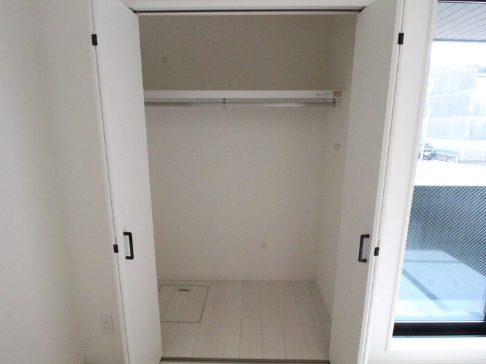 物件内観写真16　(収納)