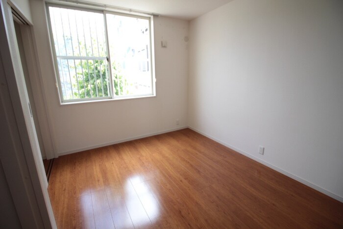 物件内観写真16　(居室)