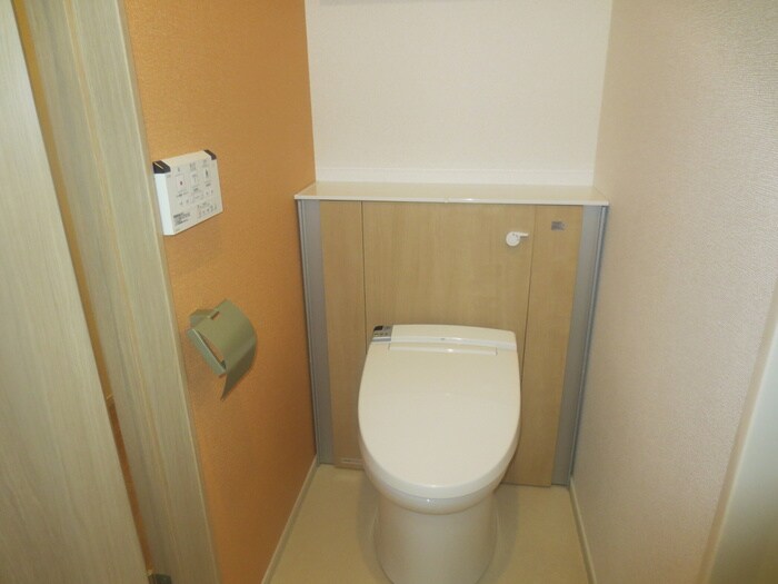 物件内観写真9　(トイレ)