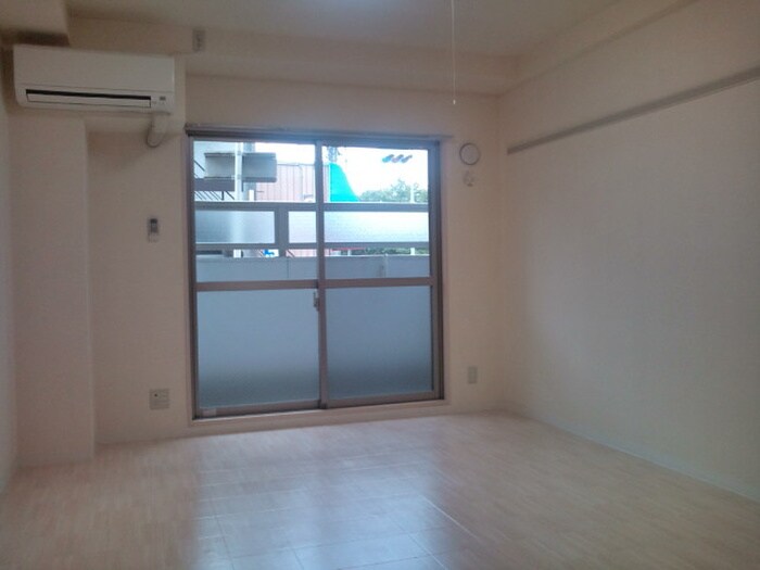 物件内観写真12　(居室)