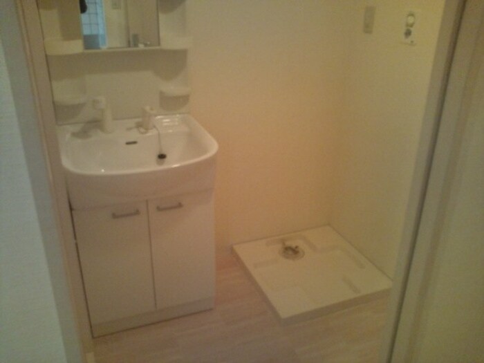 物件内観写真13　(洗面)