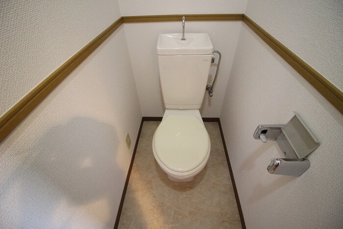 物件内観写真14　(トイレ)