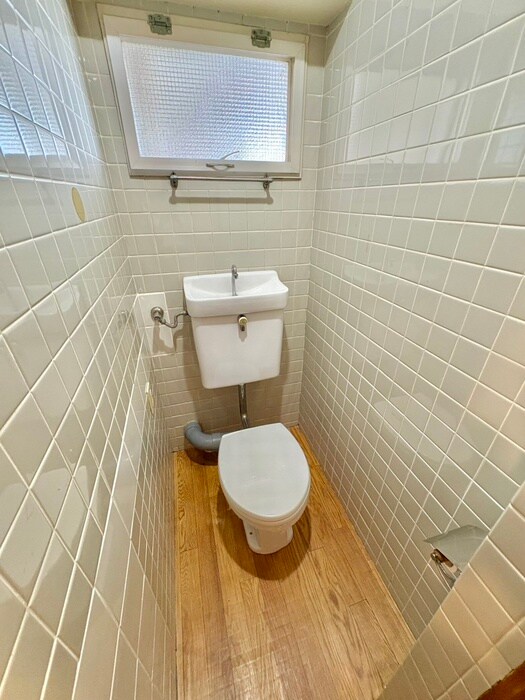 物件内観写真12　(トイレ)