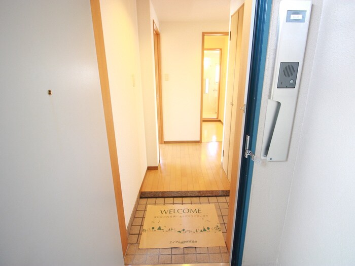 物件内観写真19　(玄関)