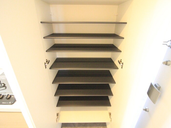 物件内観写真18　(靴箱)