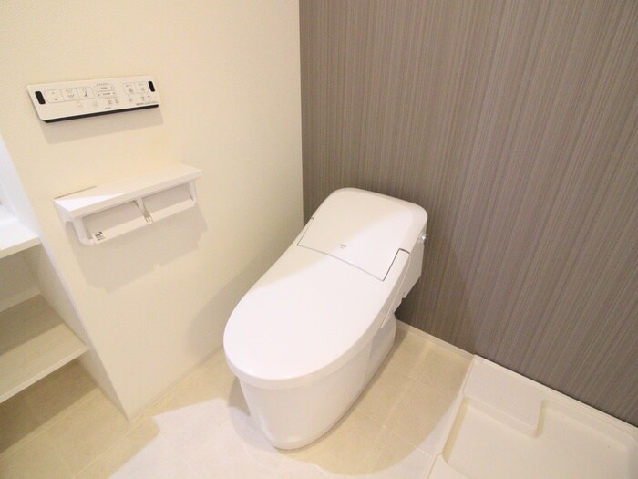 物件内観写真15　(トイレ)