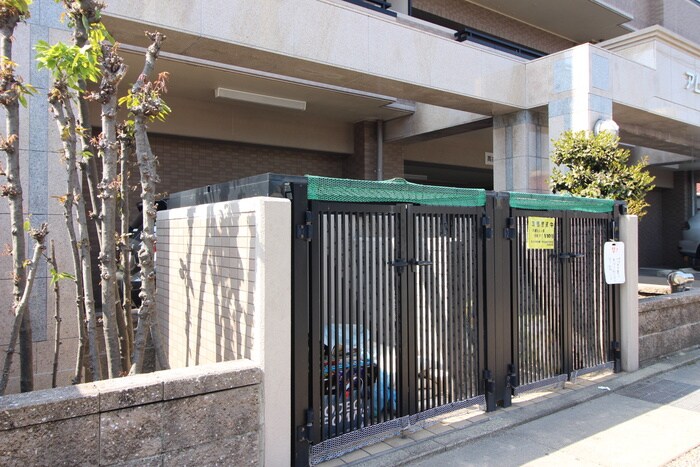 物件外観写真6　(建物設備)