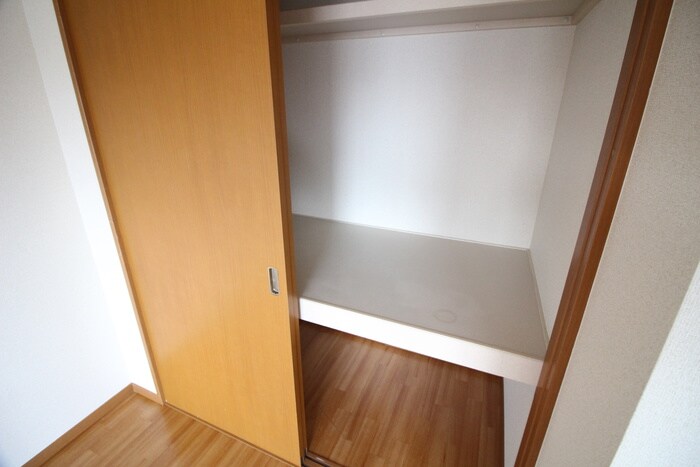 物件内観写真18　(収納)
