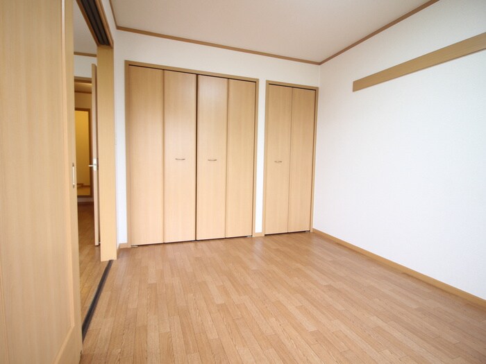 物件内観写真11　(居室)