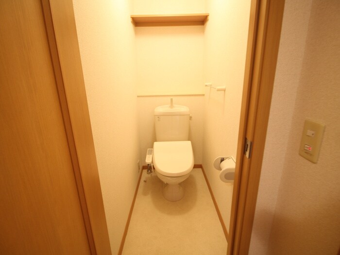 物件内観写真14　(トイレ)