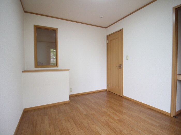 物件内観写真18　(居室)
