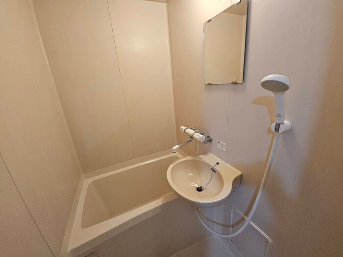 物件内観写真11　(バス／シャワールーム等)