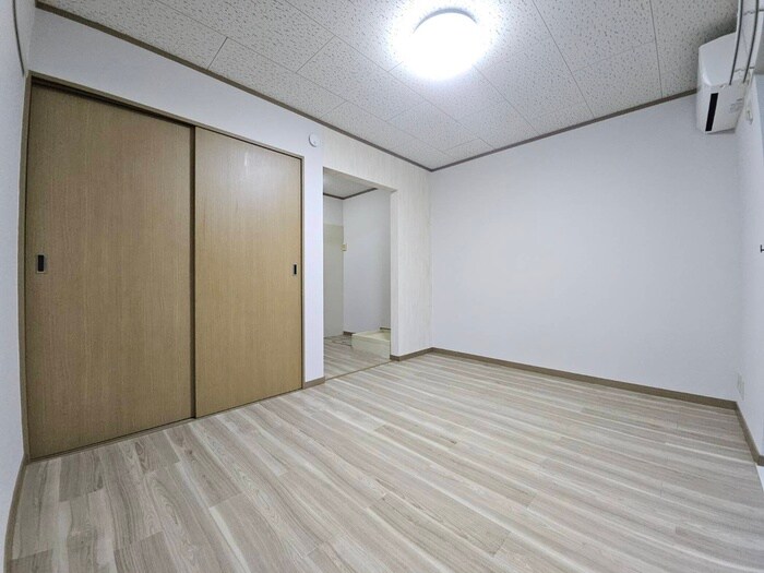 物件内観写真16　(居室)