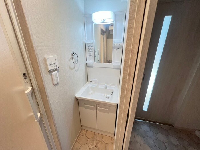 物件内観写真10　(洗面)