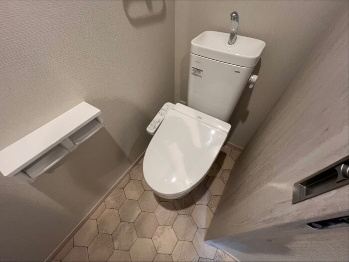 物件内観写真12　(トイレ)