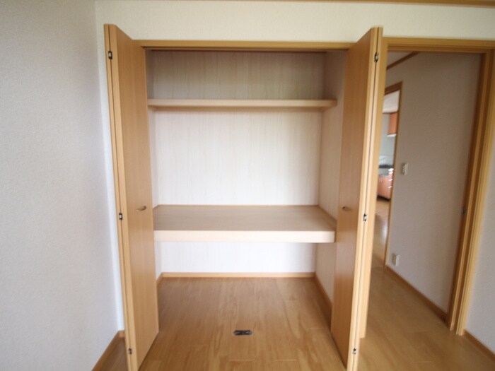 物件内観写真11　(収納)