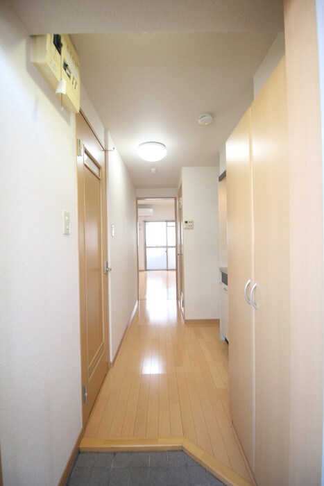 物件内観写真18　(洗濯機置場)