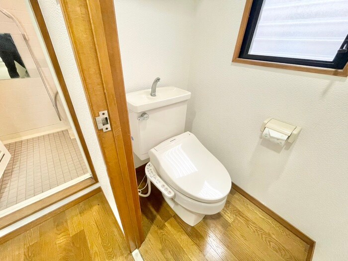 物件内観写真10　(トイレ)