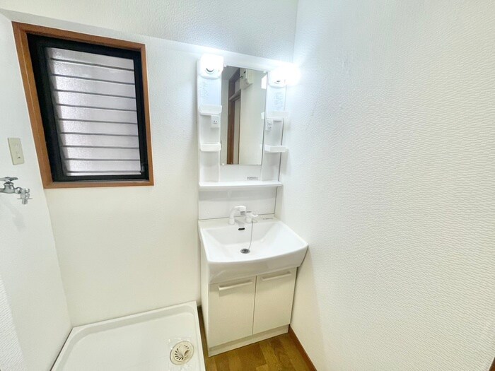 物件内観写真11　(洗面)