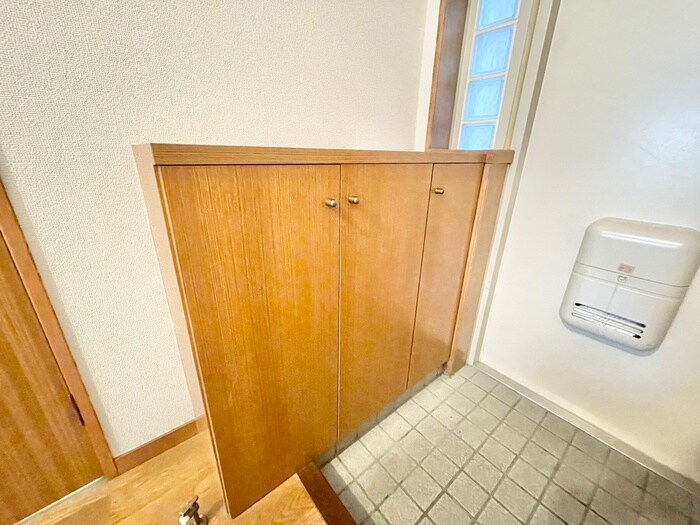 物件内観写真14　(靴箱)