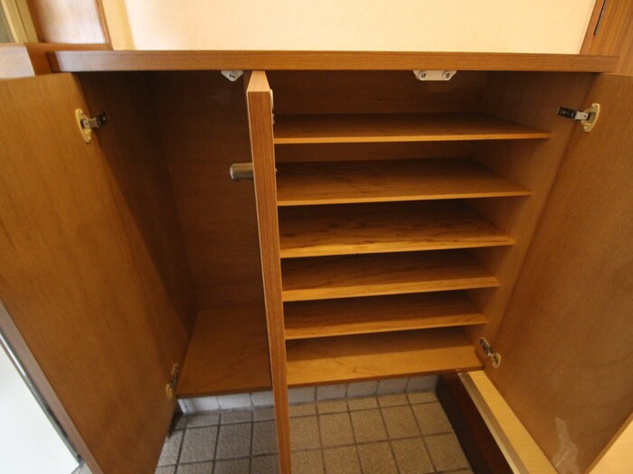 物件内観写真16　(靴箱)