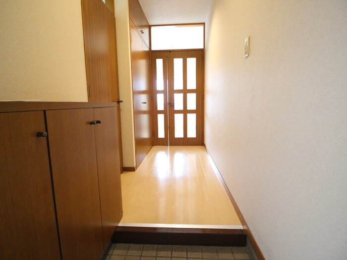 物件内観写真17　(廊下)