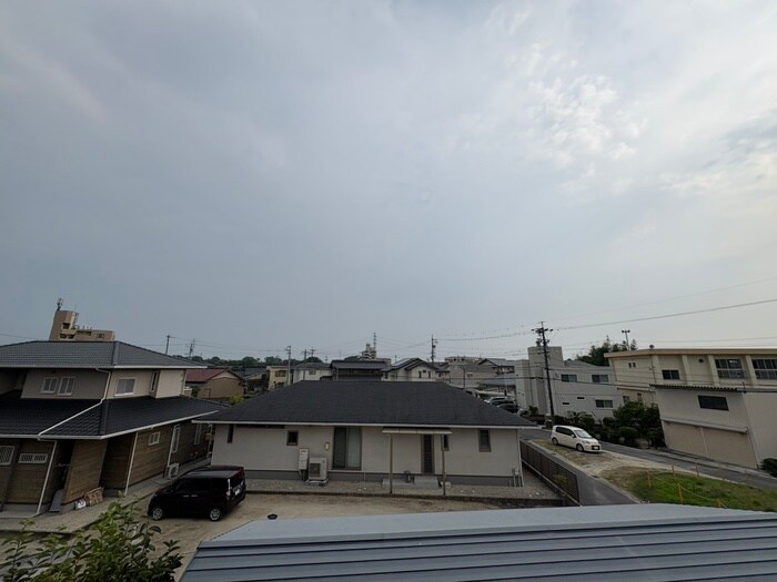 物件内観写真16　(室内からの展望)