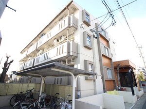 シティコザワ外観写真