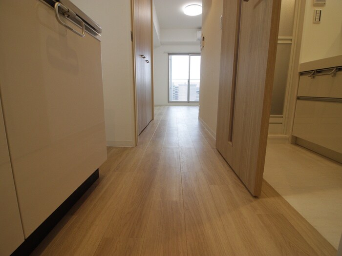 物件内観写真19　(廊下)