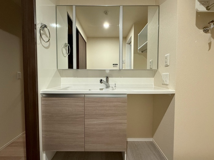 物件内観写真10　(洗面)