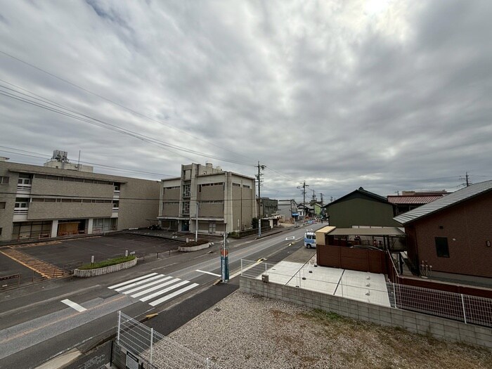 物件内観写真15　(室内からの展望)