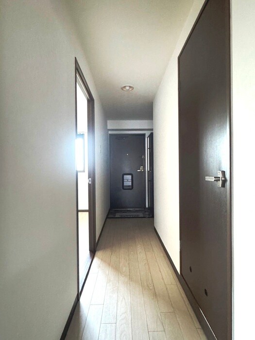 物件内観写真21　(廊下)