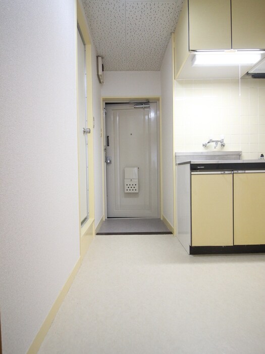 物件内観写真10　(廊下)