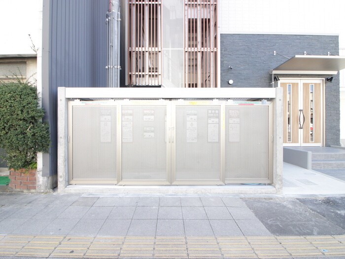 物件外観写真4　(建物設備)