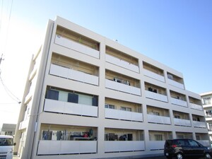 香流マンション外観写真