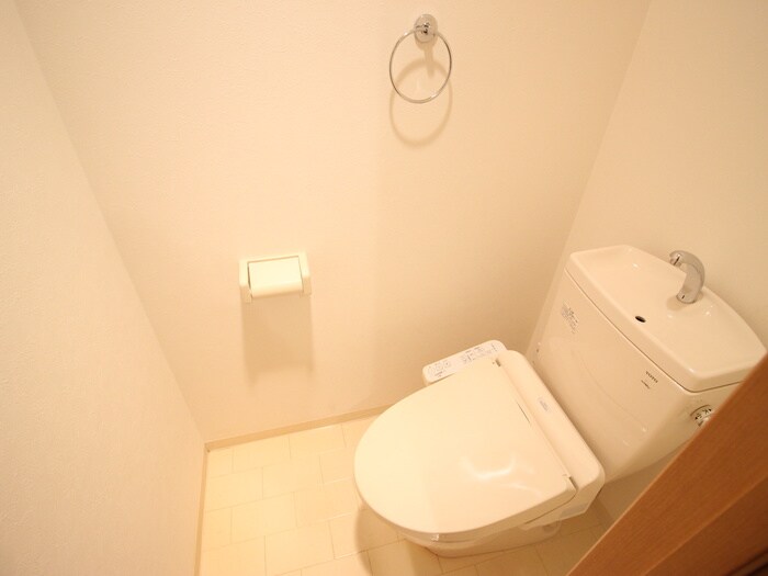 物件内観写真12　(トイレ)