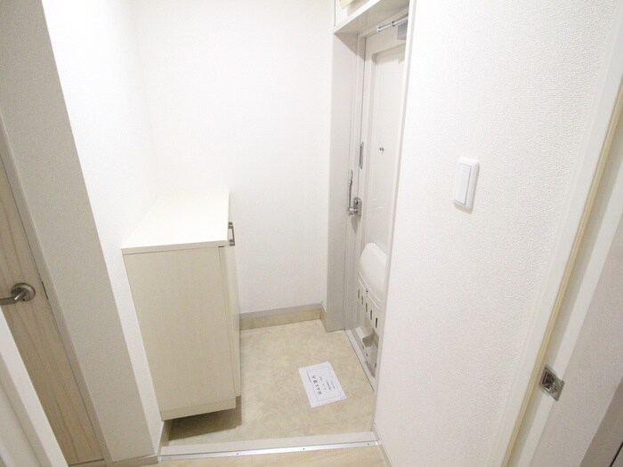 物件内観写真21　(玄関)