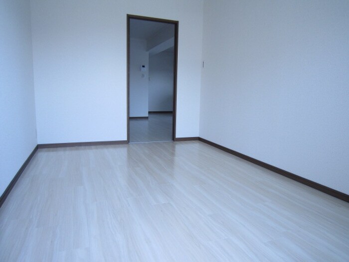 物件内観写真15　(居室)