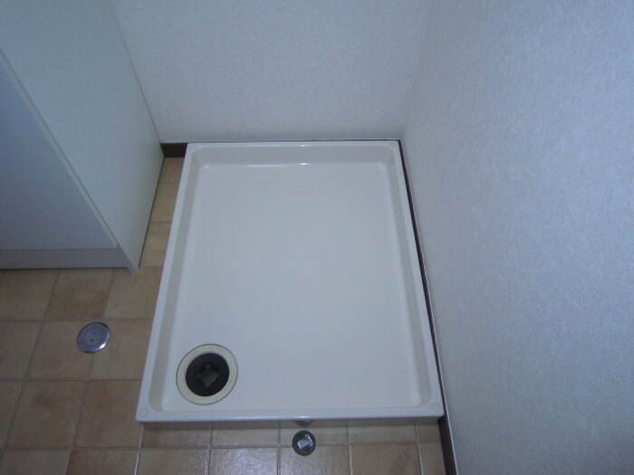 物件内観写真17　(洗濯機置場)