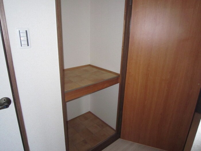 物件内観写真19　(収納)