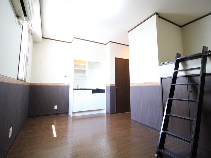 物件内観写真9　(居室)