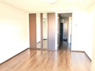 物件内観写真13　(居室)