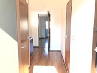 物件内観写真18　(玄関)