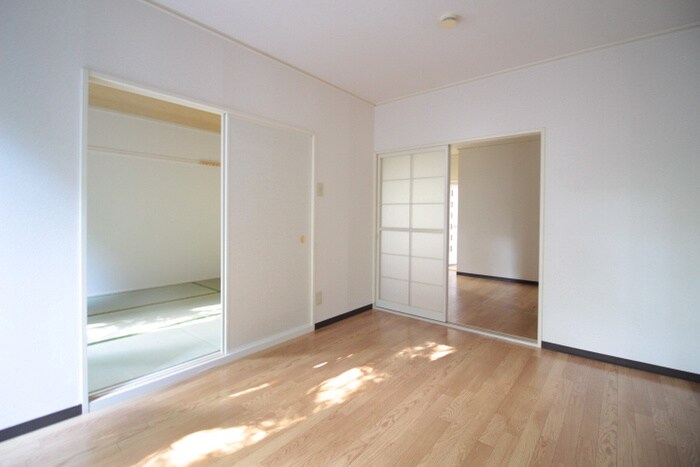 物件内観写真19　(居室)