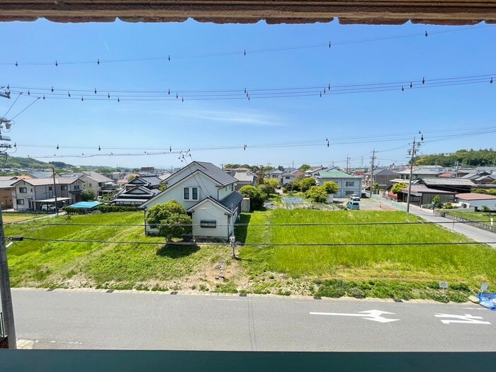 物件内観写真16　(室内からの展望)