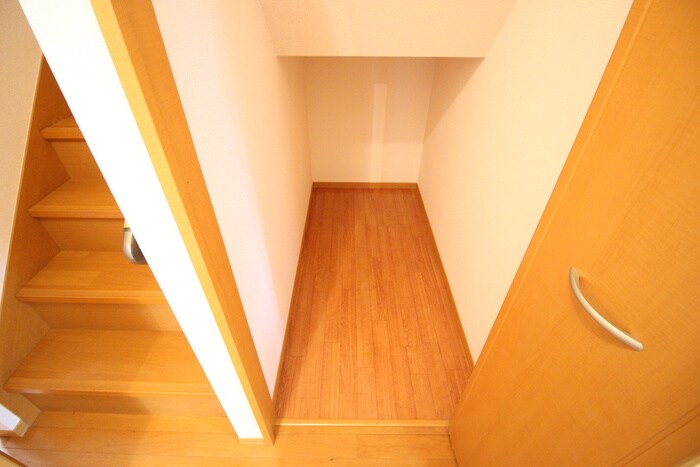 物件内観写真16　(収納)