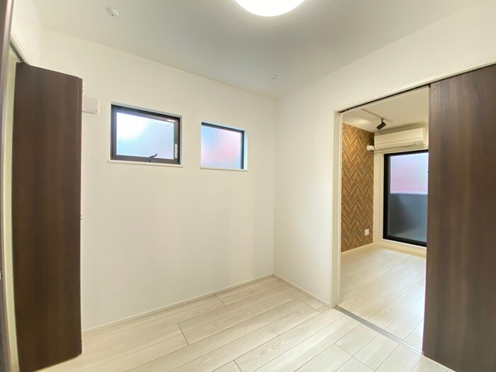 物件内観写真11　(居室)